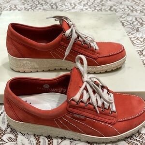 Mephisto, Original casual shoes.